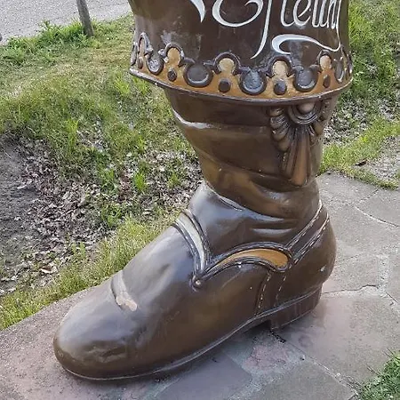 לינה וארוחת בוקר De Olm 4*